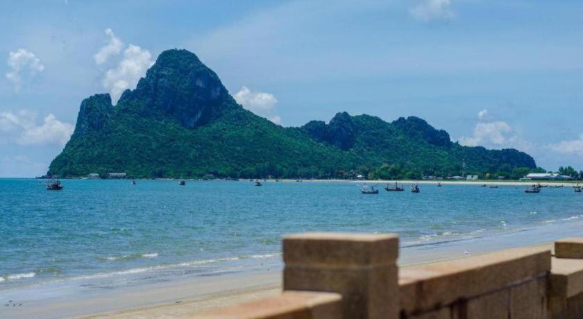 จอยโฮเทล Hotel ประจวบคีรีขันธ์ ภายนอก รูปภาพ